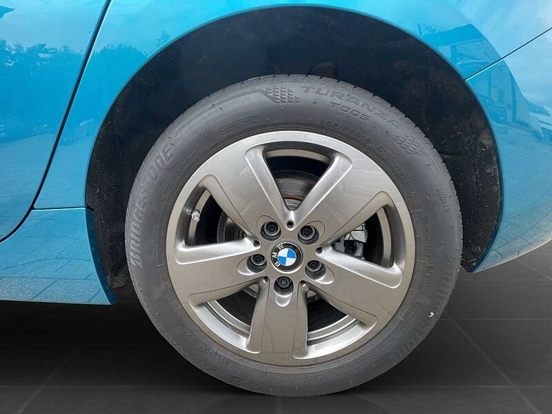 BMW 116 i ADVANTAGE LED PDC TEMPOMAT WLAN SHZ