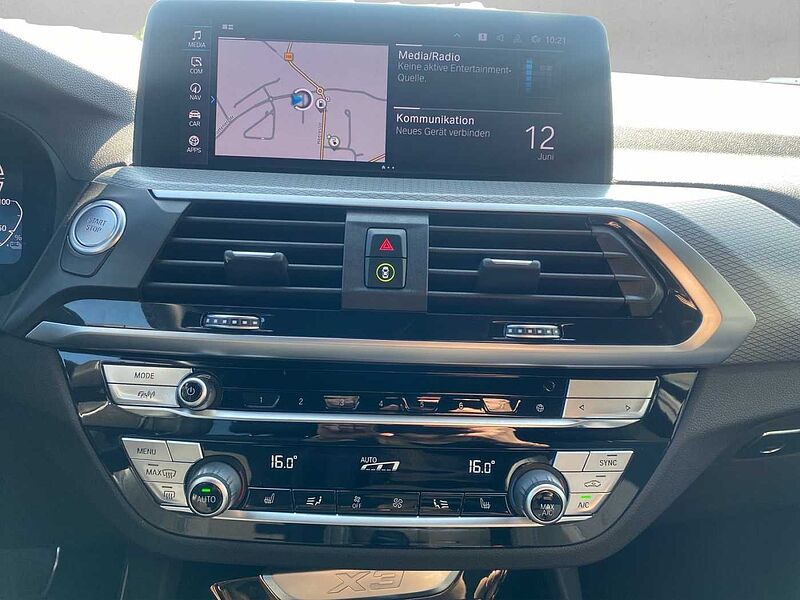 BMW X3 xDrive30e M SPORT LED HUD AHK HARMAN KARDON K