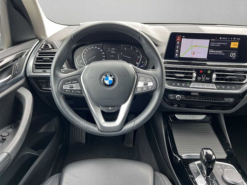 BMW X3 xDrive20d LED AHK RÜCKFAHR KOMFORTZUG SHZ DAB