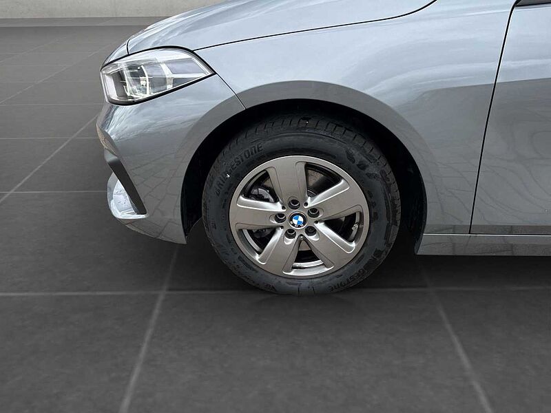 BMW 116 i ADVANTAGE LED TEMPOMAT KOMFORTZUG SHZ