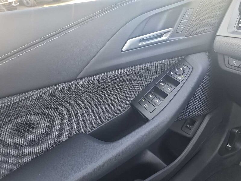BMW 216 i LED RÜCKFAHR KOMFORTZUG SHZ DAB