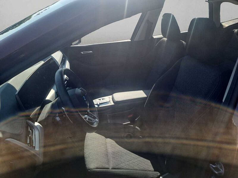 BMW 216 i LED RÜCKFAHR KOMFORTZUG SHZ DAB