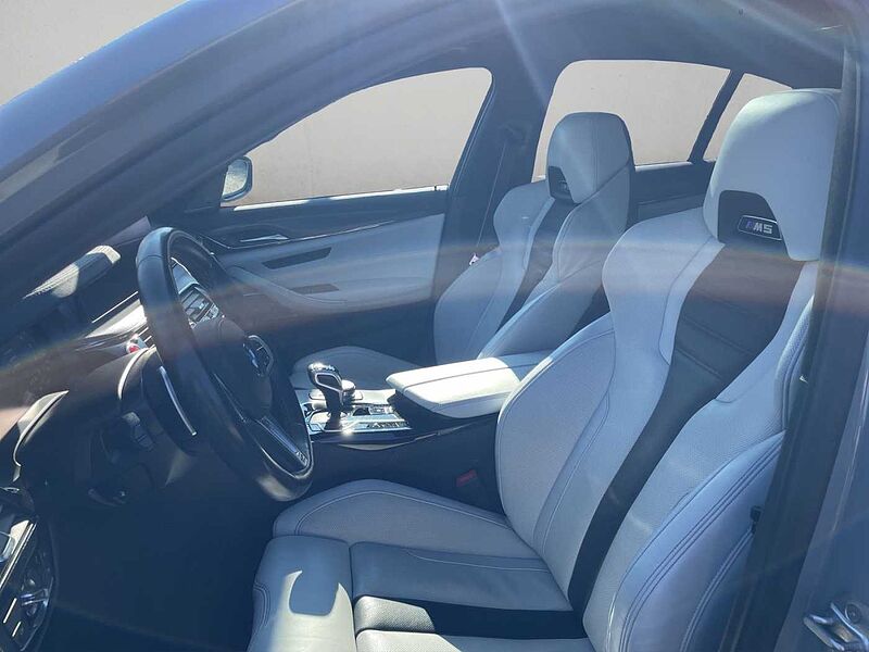 BMW M5 Limousine COMP LASER SPORTABGAS AHK 360° KAME