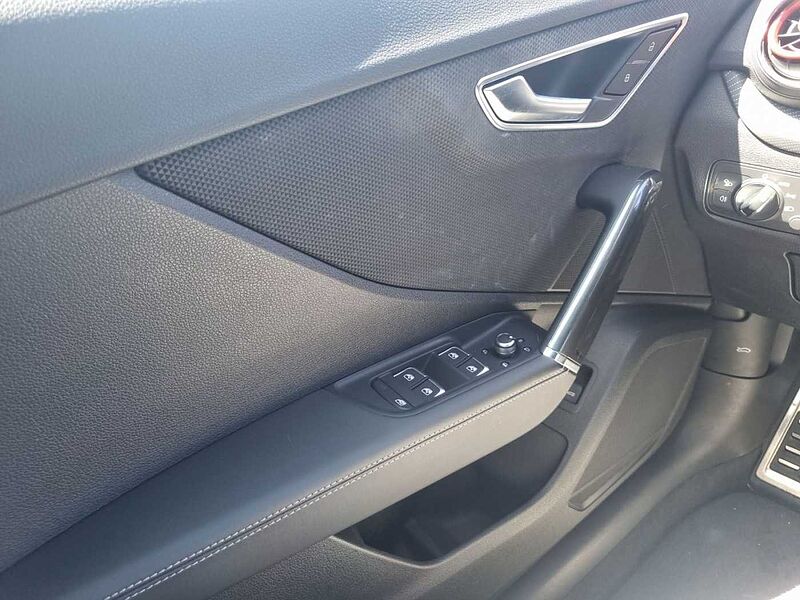 Audi SQ2 2.0 TFSI quattro LED RFK Tempomat AHK PDC