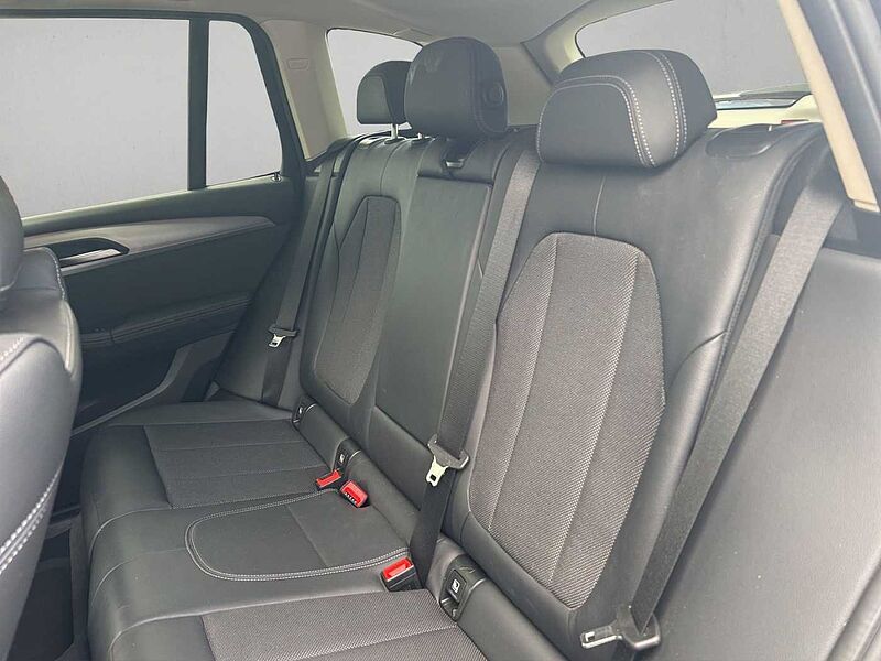 BMW X3 xDrive20d X LINE LED HUD AHK HIFI RÜCKFAHR KO