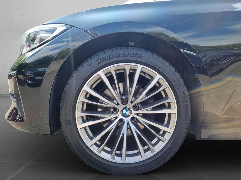 BMW 320 d xDrive TOURING SPORT LINE LED HIFI KOMFORTZ