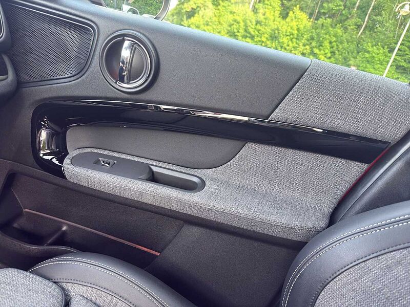 MINI COOPER_COUNTRYMAN Cooper Countryman CLASSIC TRIM LED HUD RÜCKFAHR