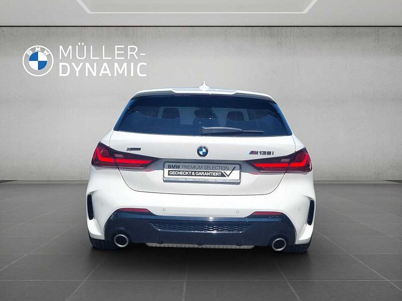 BMW M135 i xDrive LED HIFI TEMPOMAT PDC SHZ DAB