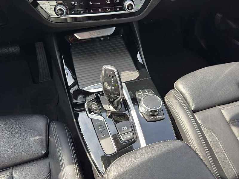 BMW X3 xDrive30e