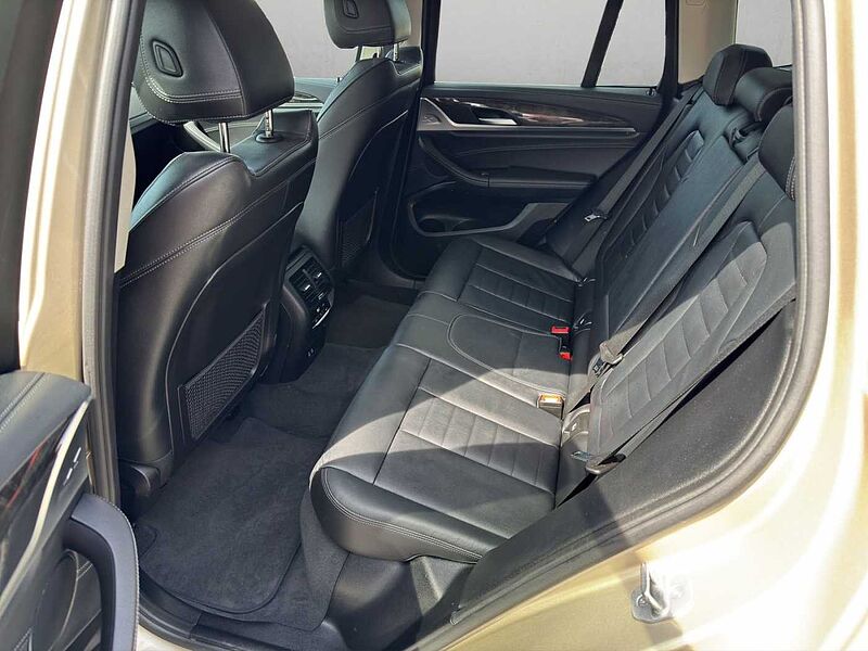 BMW X3 xDrive30e