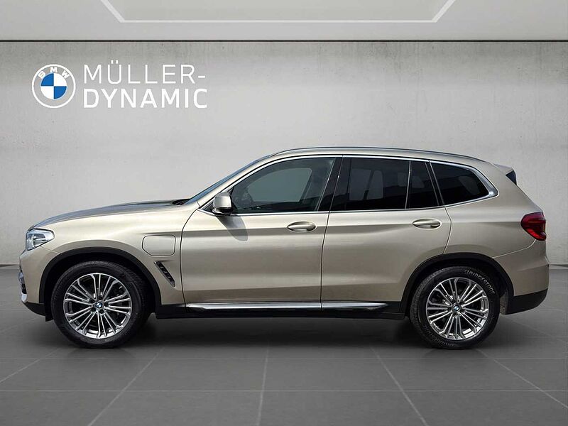 BMW X3 xDrive30e