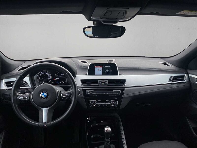 BMW X2 sDrive18d LED HIFI PDC TEMPOMAT SHZ