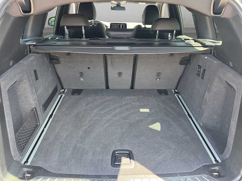 BMW X3 M40 d LED AHK PANO HIFI RÜCKFAHR SHZ