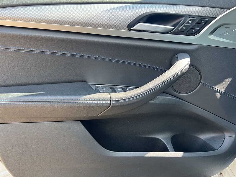 BMW X3 M40 d LED AHK PANO HIFI RÜCKFAHR SHZ