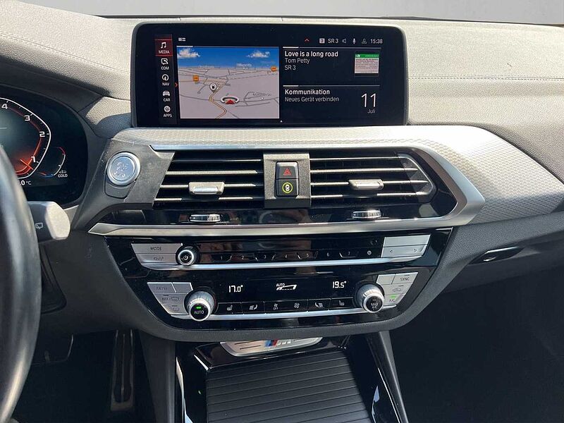 BMW X3 M40 d LED AHK PANO HIFI RÜCKFAHR SHZ