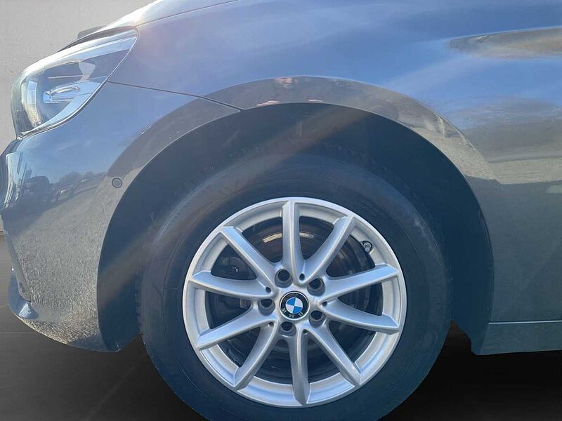 BMW 220 Active Tourer i ACTIVE TOURER ADVANTAGE PDC KLIMAAUTO SHZ T