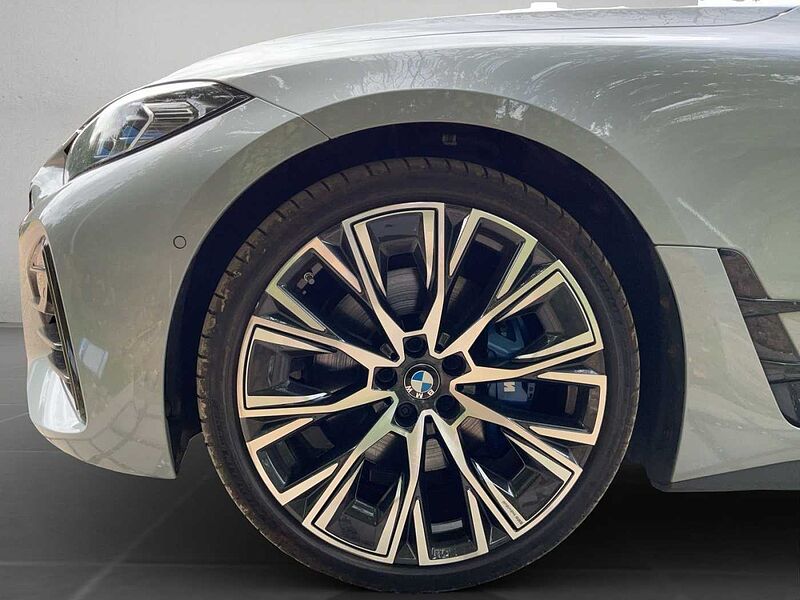 BMW M440 i xDrive GRAN COUPÈ LASER AHK HUD KOMFORTZUG