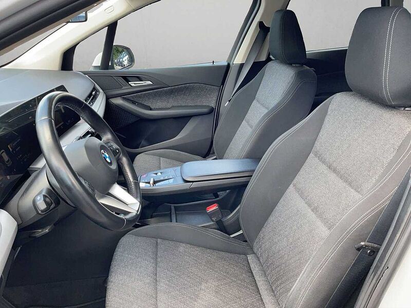 BMW 218 Active Tourer d ACTIVE TOURER AHK RÜCKFAHR SHZ DAB