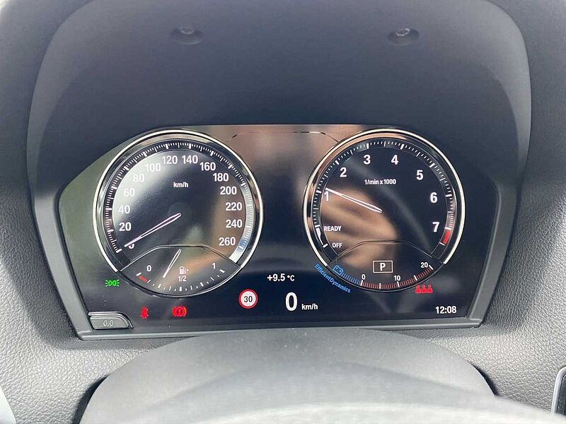 BMW 120 i ADVANTAGE LED PDC TEMPOMAT SHZ