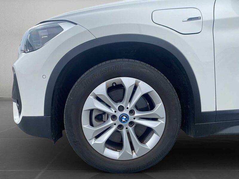 BMW X1 xDrive25e ADVANTAGE LED PDC TEMPOMAT SHZ DAB