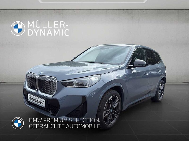 BMW iX1 eDrive20 M SPORT LED HUD AHK 360°KAMERA KOMF