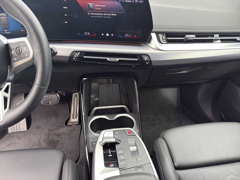 BMW iX1 eDrive20 M SPORT LED HUD AHK 360°KAMERA KOMF