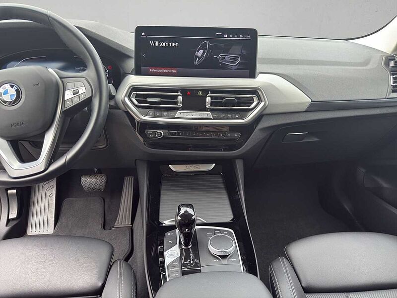 BMW X3 xDrive20d LED AHK RÜCKFAHR VIRT COCK PROF SHZ