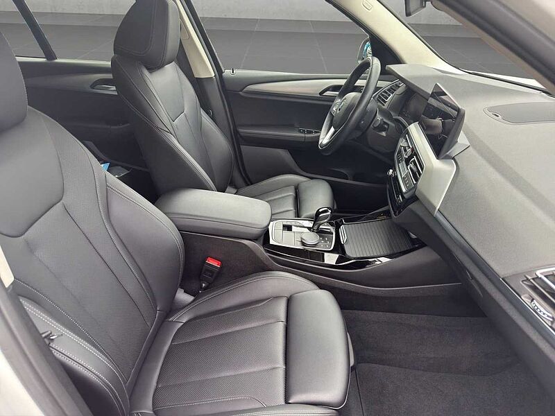 BMW X3 xDrive20d LED AHK RÜCKFAHR VIRT COCK PROF SHZ