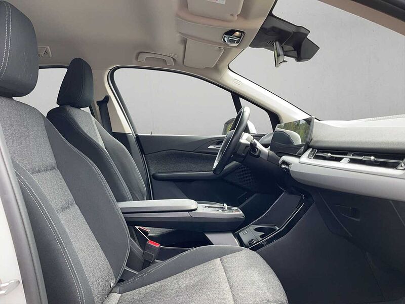 BMW 218 Active Tourer d ACTIVE TOURER AHK RÜCKFAHR DAB SHZ