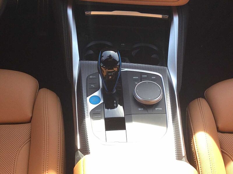 BMW i4 M50 GRAN COUPÈ HIFI RÜCKFAHR M FAHRWERK TEMPO
