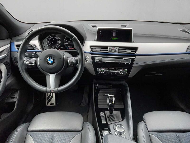 BMW X2 sDrive18i M SPORT LED NAVI TEMPOMAT PDC SHZ