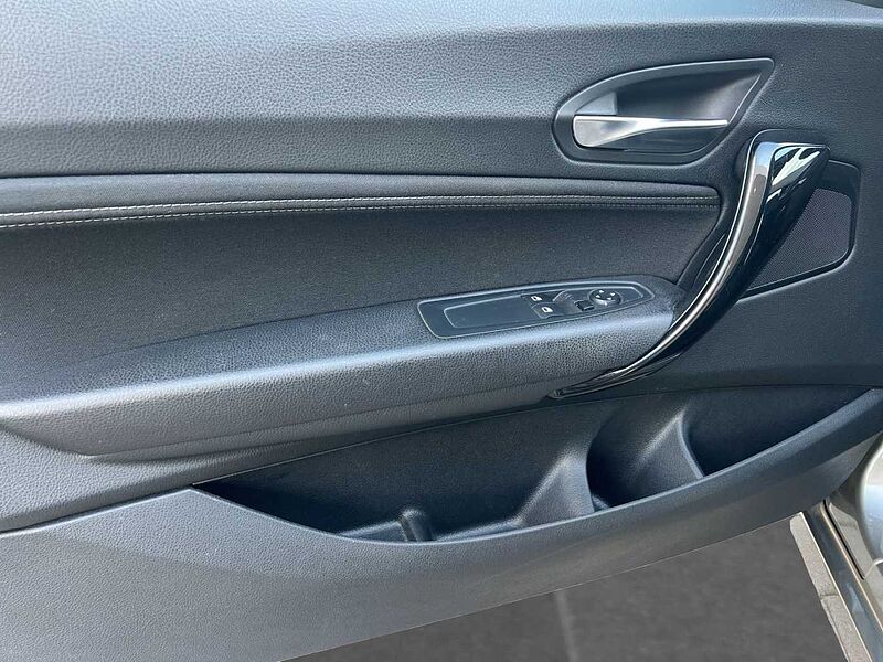 BMW 118 d SPORT LINE LED NAVI HIFI TEMPOMAT SHZ