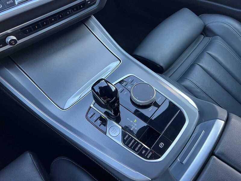 BMW X5 xDrive30d M SPORT LASER HUD AHK 360°KAMERA KO