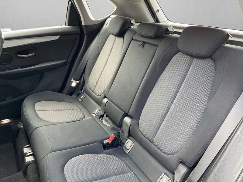 BMW 216 Active Tourer i ADVANTAGE LED TEMPOMAT PDC KLIMAAUTO SHZ