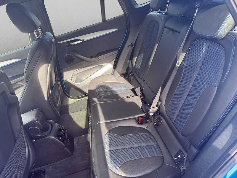 BMW X1 xDrive25d M SPORT LED AHK HIFI NAVI RÜCKFAHR