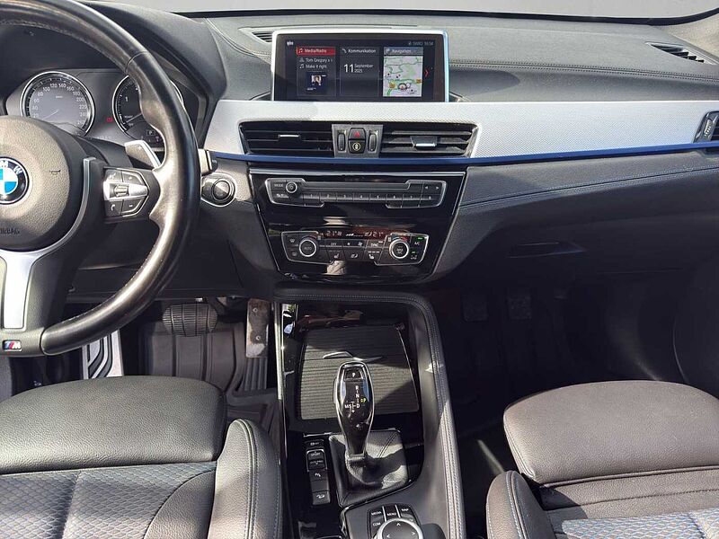 BMW X1 xDrive25d M SPORT LED AHK HIFI NAVI RÜCKFAHR