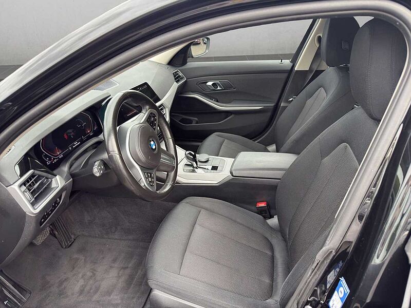 BMW 318 d TOURING ADVANTAGE LASER AHK KOMFORTZUG