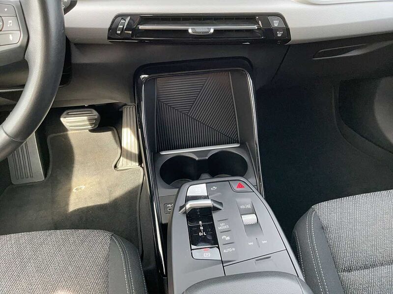 BMW 218 Active Tourer d ACTIVE TOURER AHK SHZ DAB