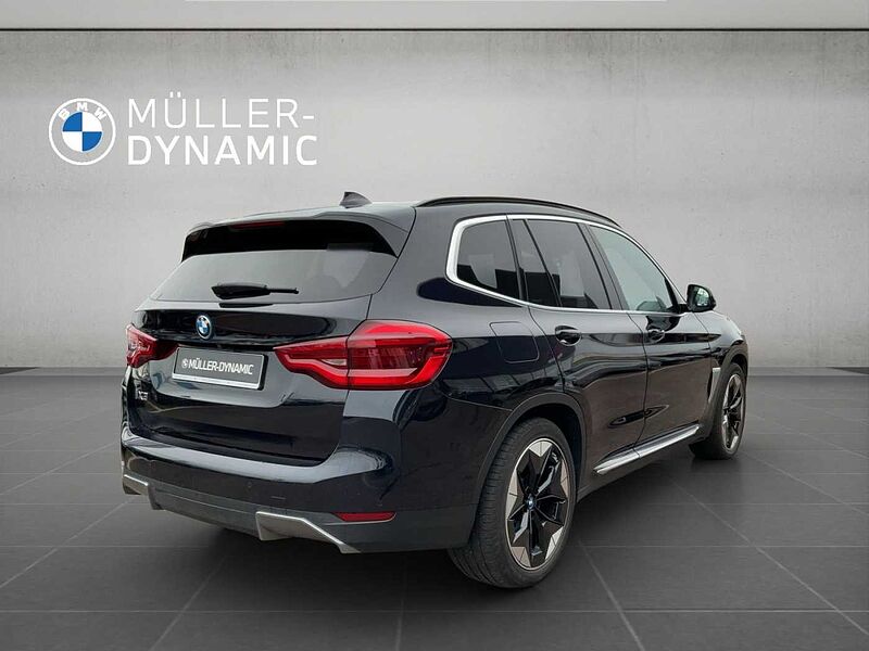 BMW iX3 IMPRESSIVE LED HUD HARMAN KARDON 360° KAMERA
