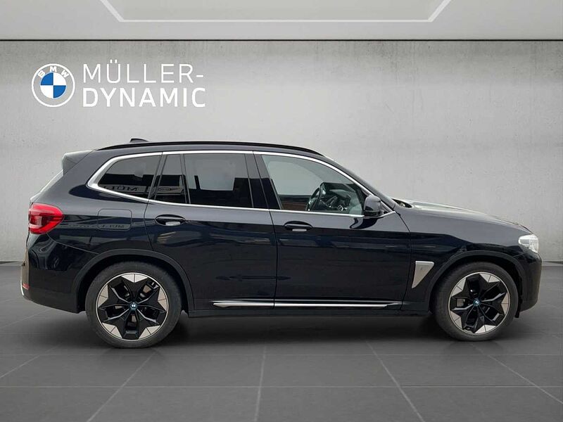 BMW iX3 IMPRESSIVE LED HUD HARMAN KARDON 360° KAMERA