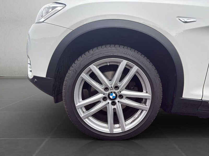 BMW X3 xDrive30d X LINE LED HUD AHK PANO HIFI KOMFOR