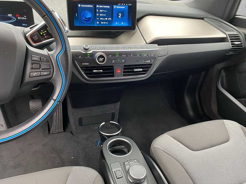 BMW i3 s 120AH PDC TEMPOMAT SHZ DAB