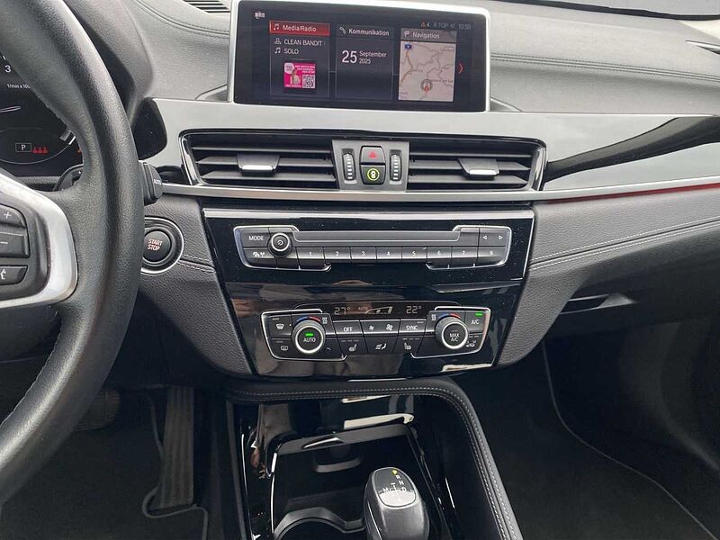 BMW X1 xDrive25e SPORT LINE LED PDC NAVI TEMPOMAT SH