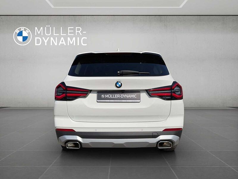 BMW X3 xDrive20d LED AHK RÜCKFAHR SHZ DAB WLAN