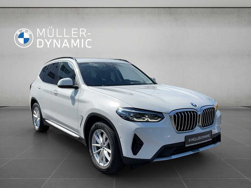 BMW X3 xDrive20d LED AHK RÜCKFAHR SHZ DAB WLAN