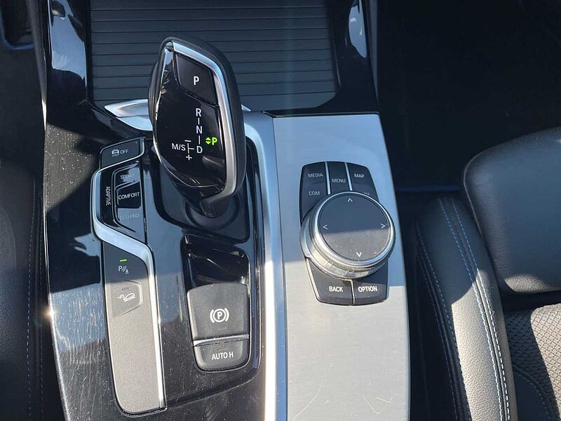 BMW X3 xDrive30d M SPORT LED AHK HIFI HUD PANO KOMFO