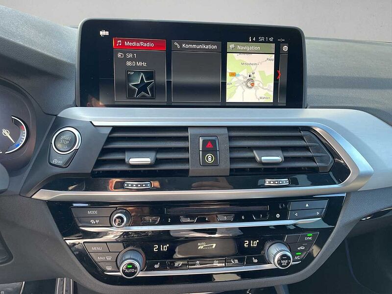 BMW X3 xDrive30d M SPORT LED AHK HIFI HUD PANO KOMFO