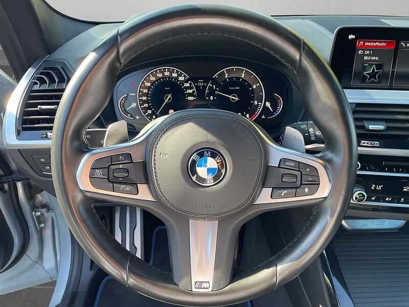 BMW X3 xDrive30d M SPORT LED AHK HIFI HUD PANO KOMFO