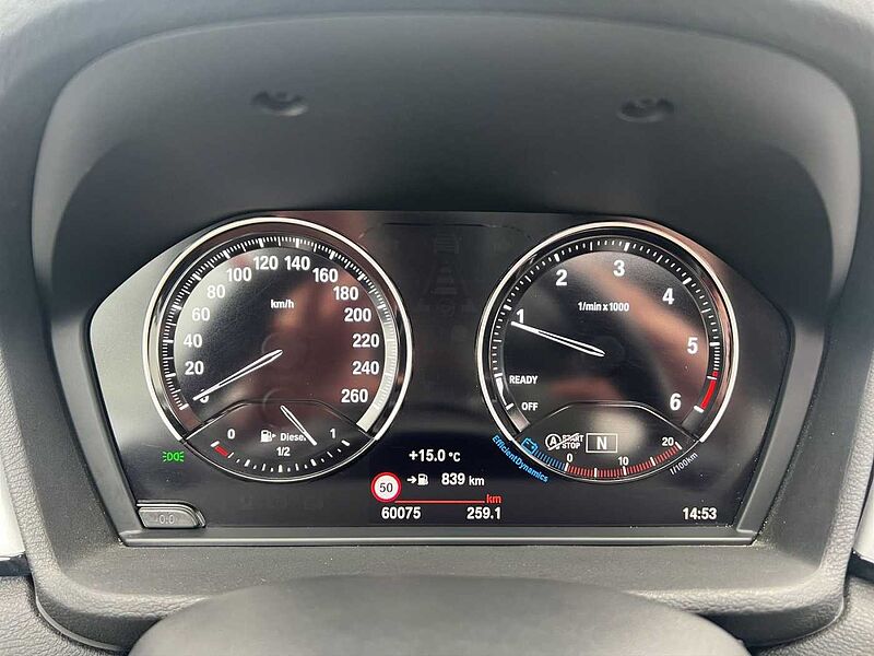BMW X1 sDrive18d Advantage HiFi LED Pano. Dach Navi