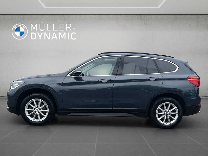 BMW X1 sDrive18d Advantage HiFi LED Pano. Dach Navi